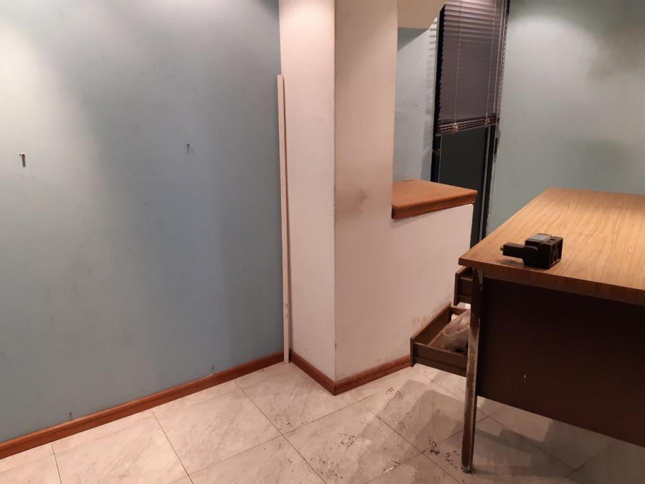 710 m2 CON MONTACARGAS
