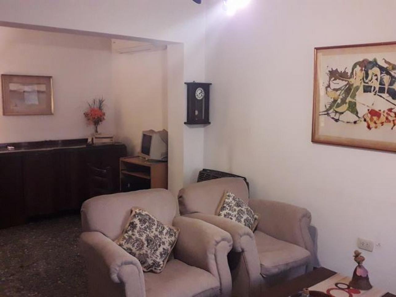 CASA   3  AMBIENTES