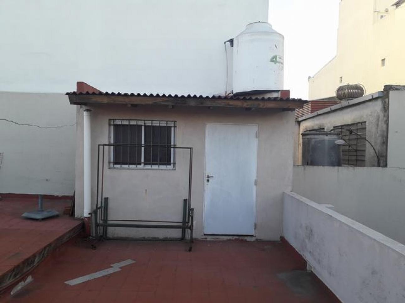 CASA   3  AMBIENTES