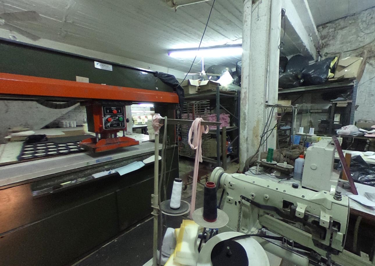 Galpon en San Andres con departamentos