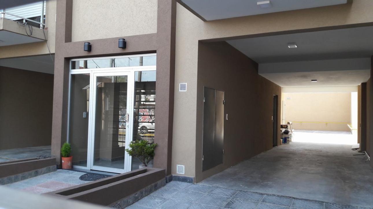 Venta Dto. 2 Amb. Ramos Mejia A Estrenar Balcon Lavadero