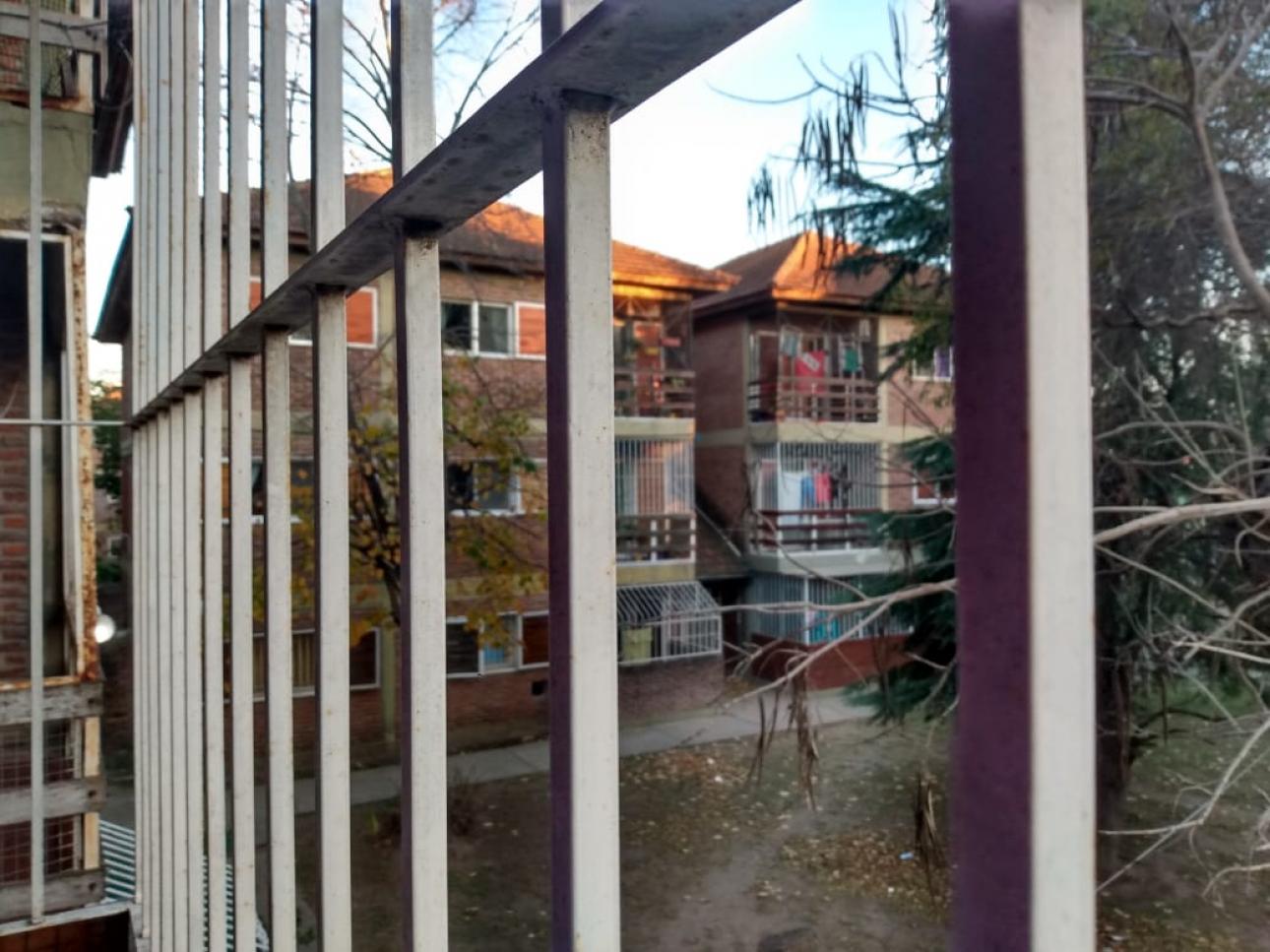 Excelente Depto en Barrio Municipal, Longchamps