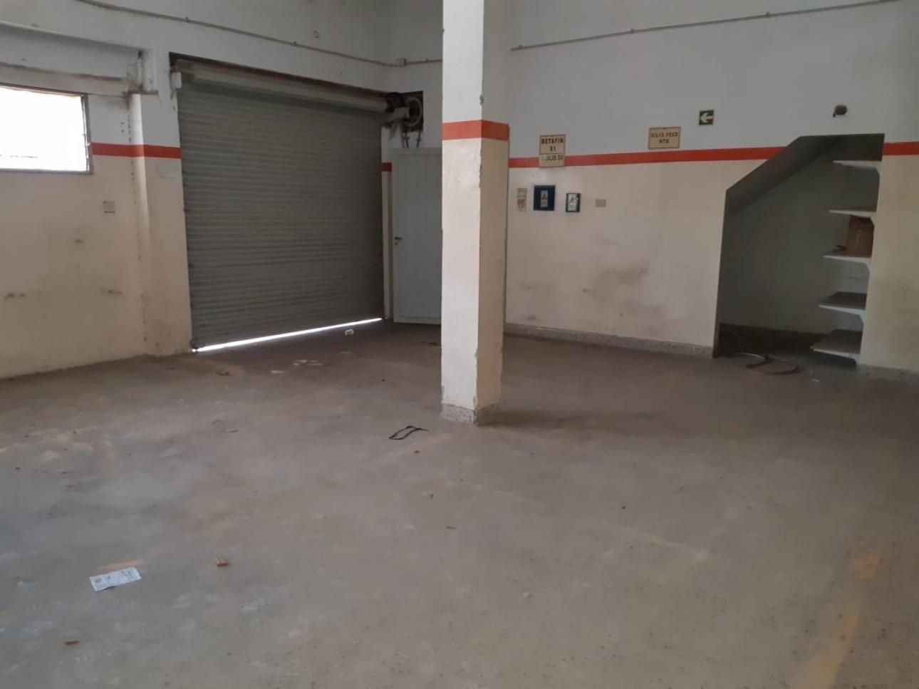 OPORTUNIDAD UNICA 440 m2 C/SALIDA A DOS CALLES