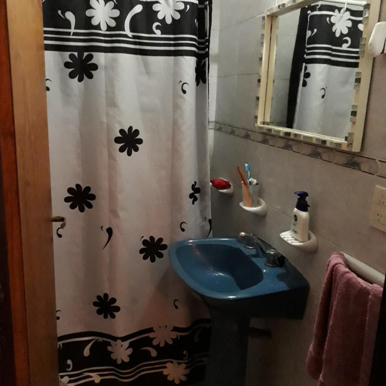 Casa en venta - 5 amb.  MultifamilIiar- V Ballester