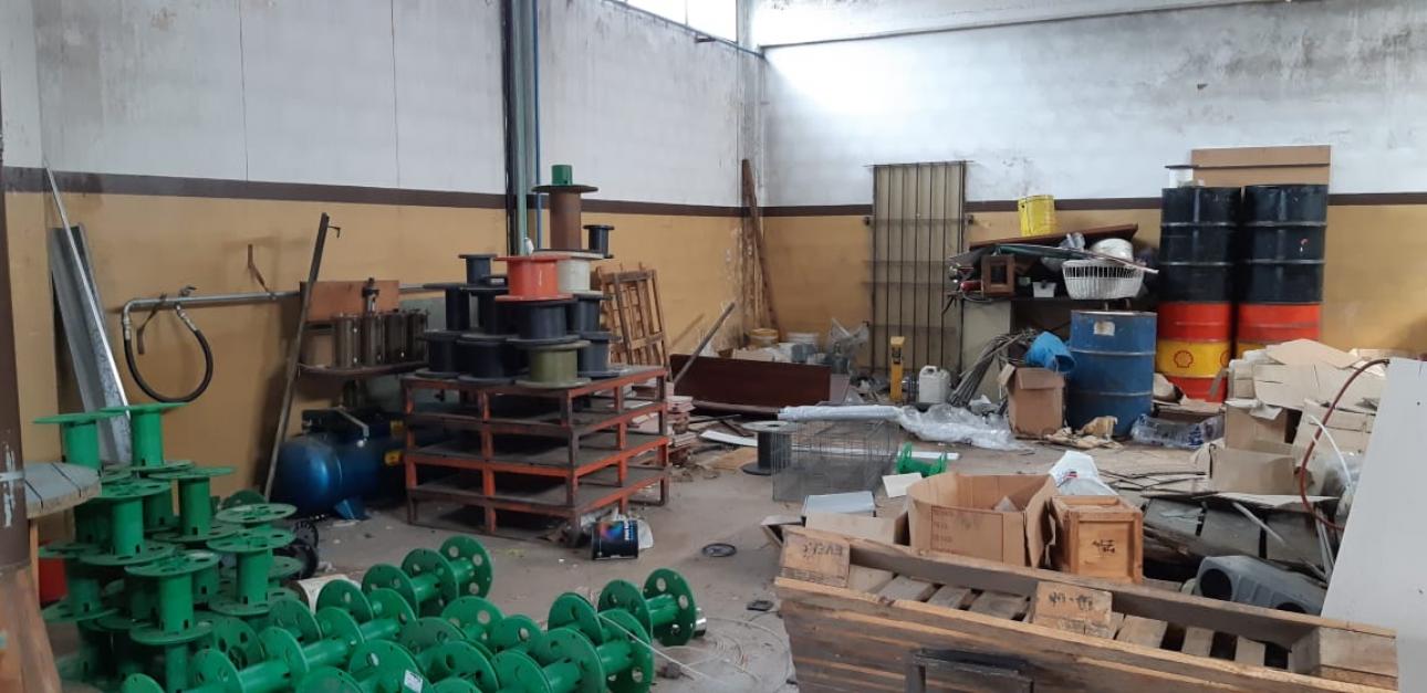 GALPON 770 m2 2 PLANTAS CON MONTACARGAS