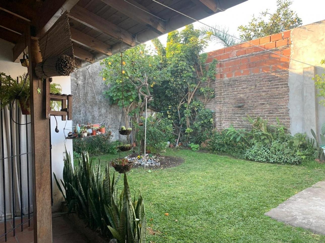CASA EN LOTE PROPIO VILLA BALLESTER