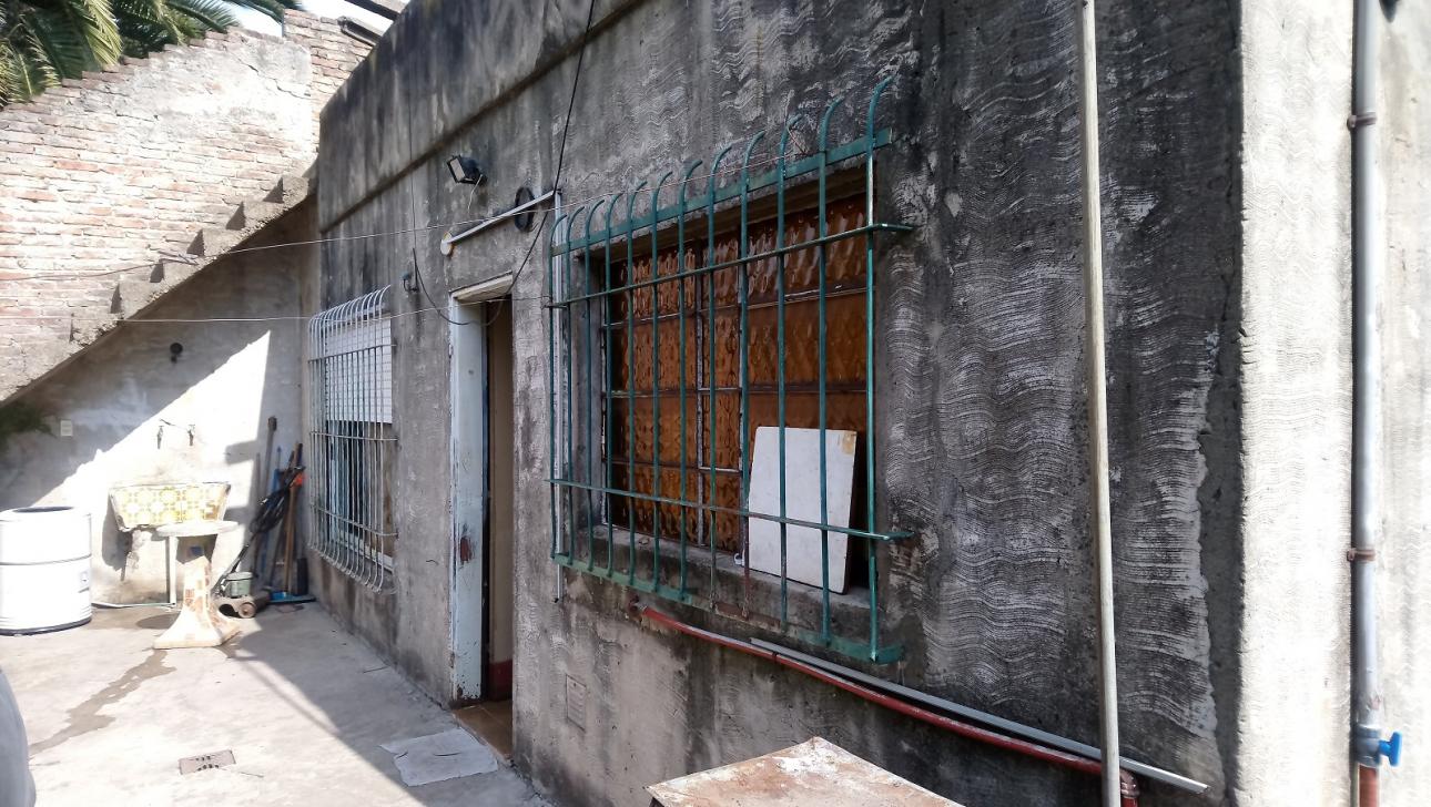 VC315 - Venta - Casa 3 amb - Calle Ituzaingó