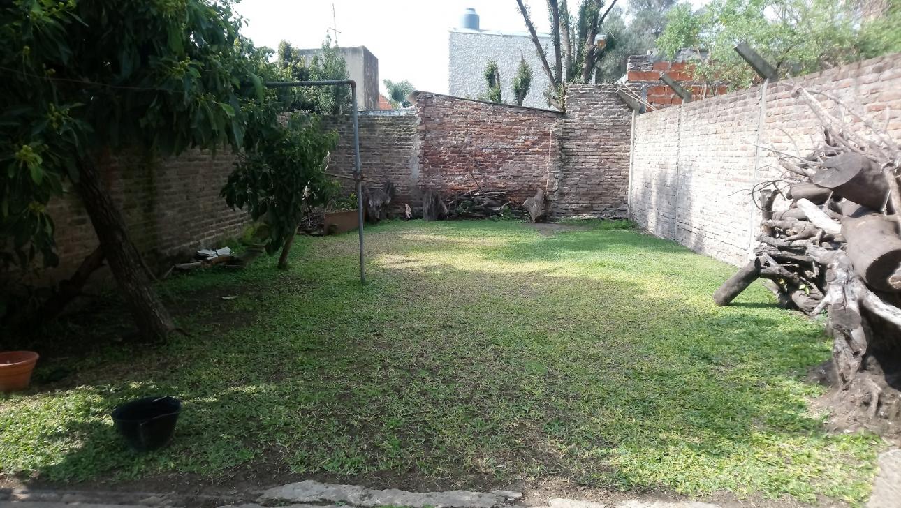 VC315 - Venta - Casa 3 amb - Calle Ituzaingó
