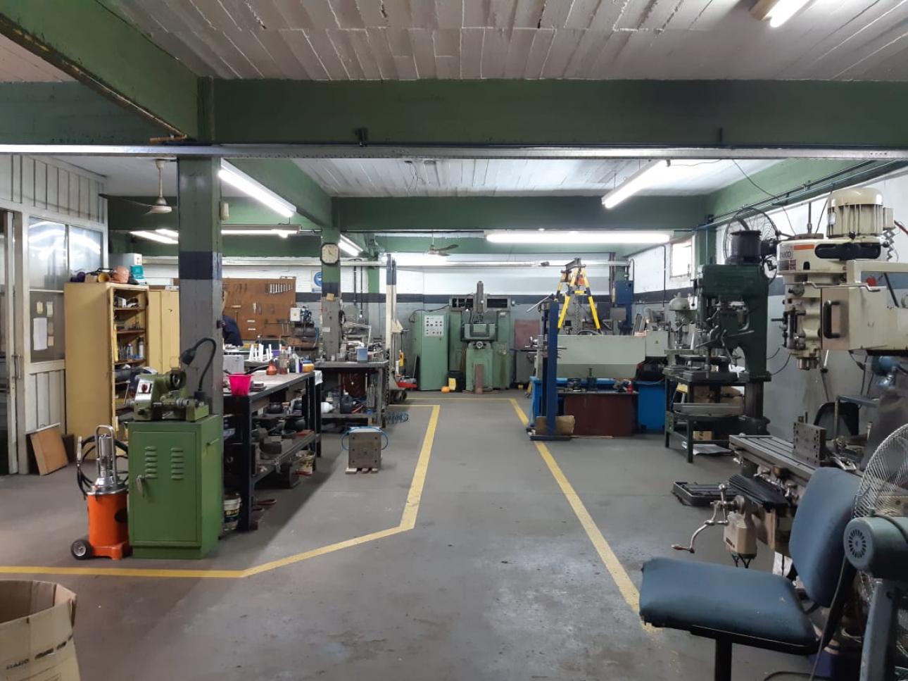 EXCELENTE PLANTA INDUSTRIAL 3.175 M2 CUBIERTOS  Y 460 LIBRES