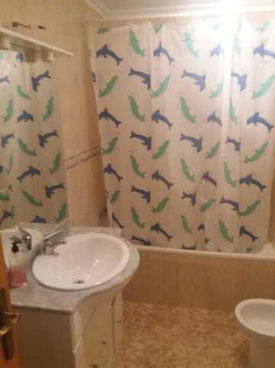 AGENCIA ORIOLANA DE ALQUILER, Alquiler de Departamento en    Torrevieja Foto2 