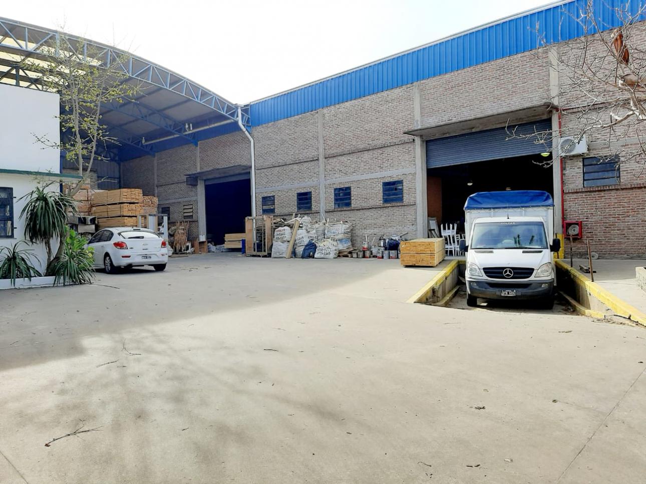 GALPON 2000 m2