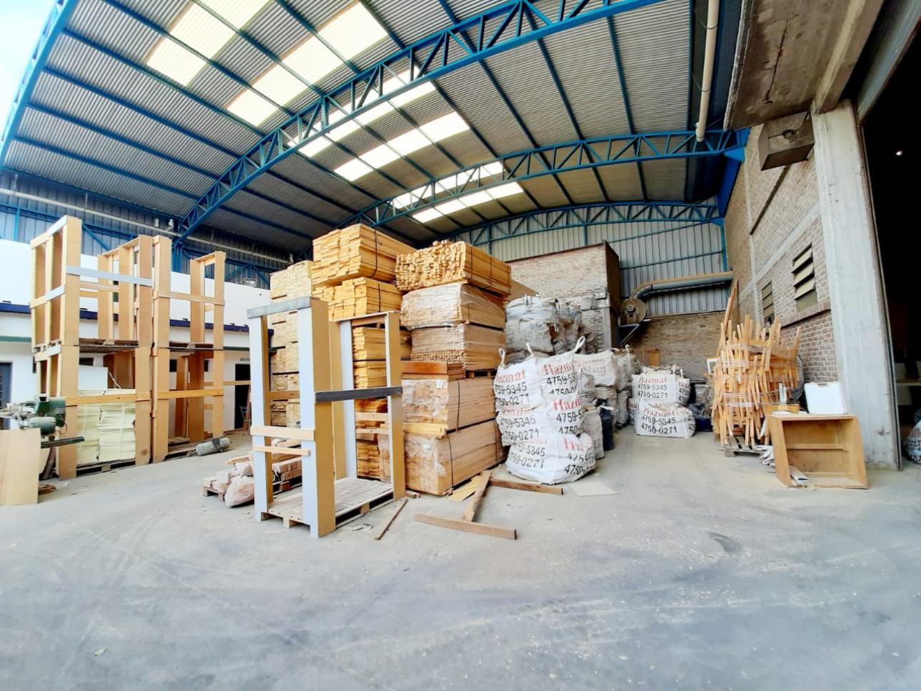 GALPON 2000 m2