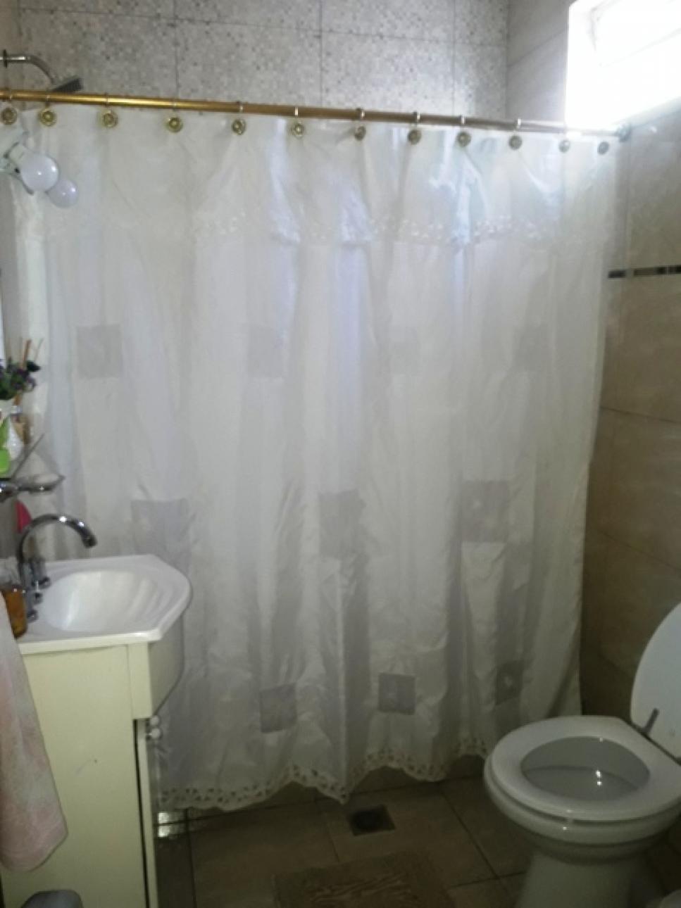 casa en venta sobre lote de 10x50 en villa Luzuriaga