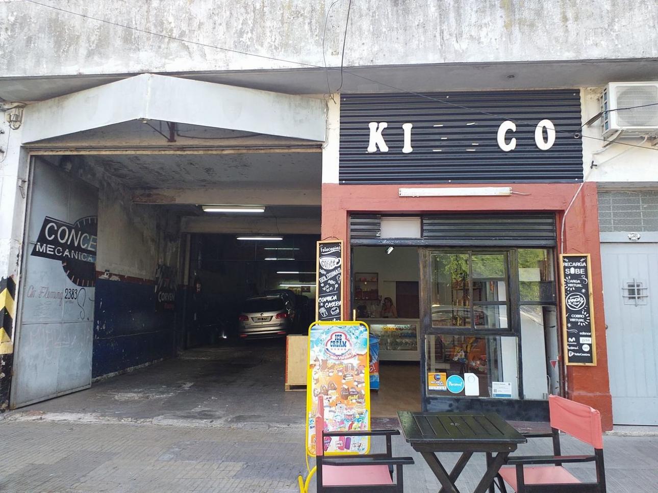Venta en Block 2 Locales Más Departamento de 4 Ambientes en