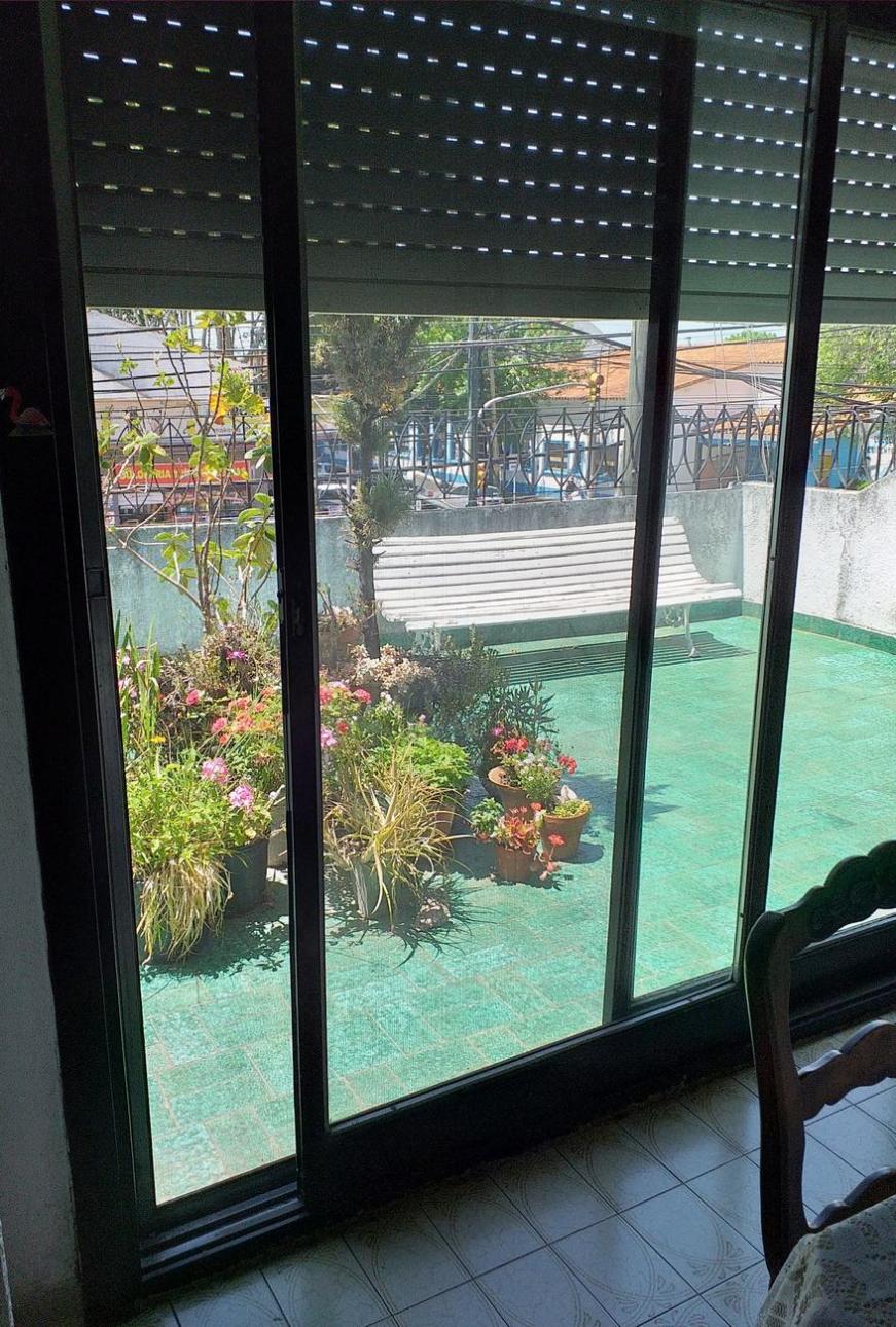 Venta en Block 2 Locales Más Departamento de 4 Ambientes en