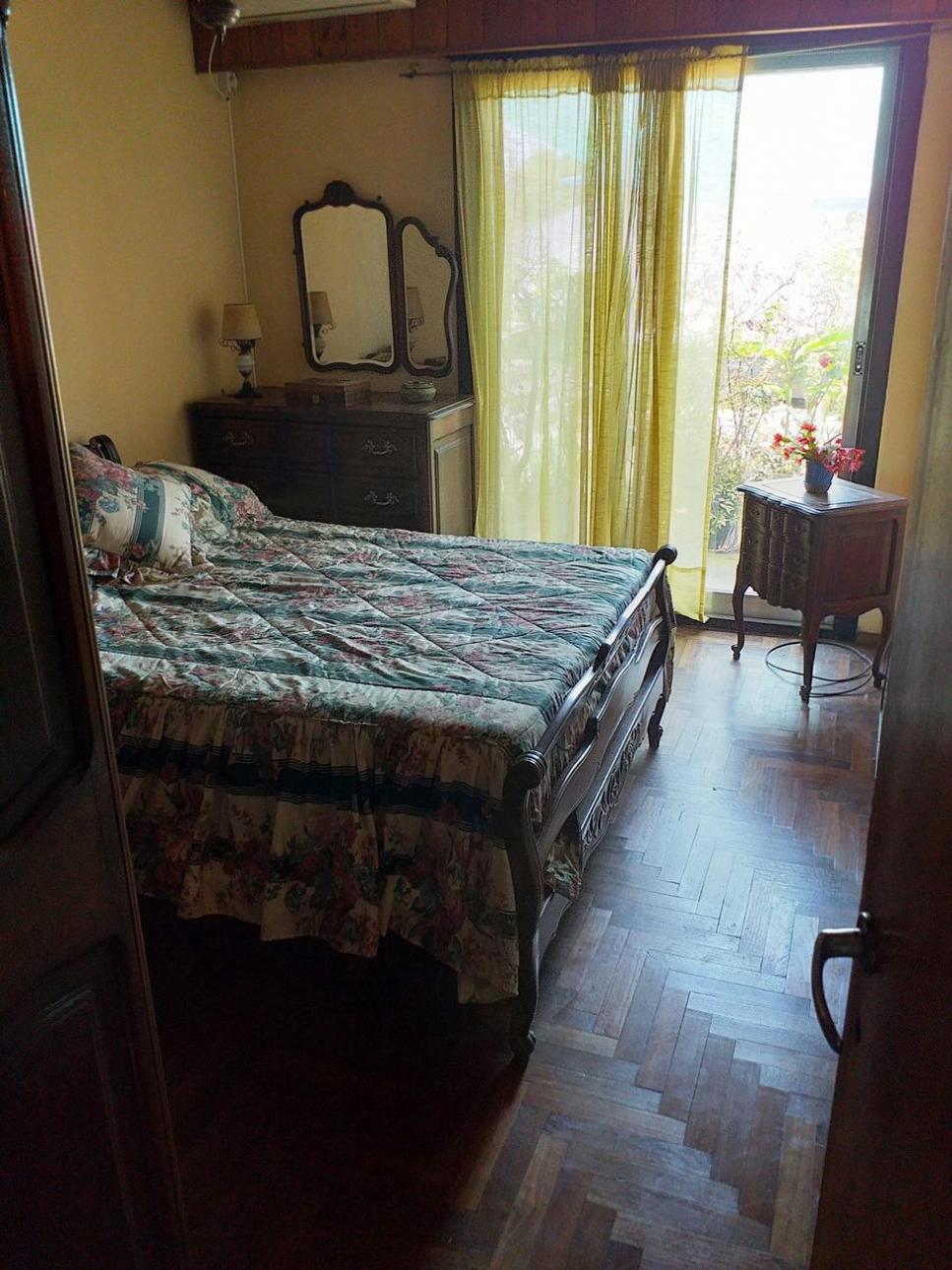 Venta en Block 2 Locales Más Departamento de 4 Ambientes en
