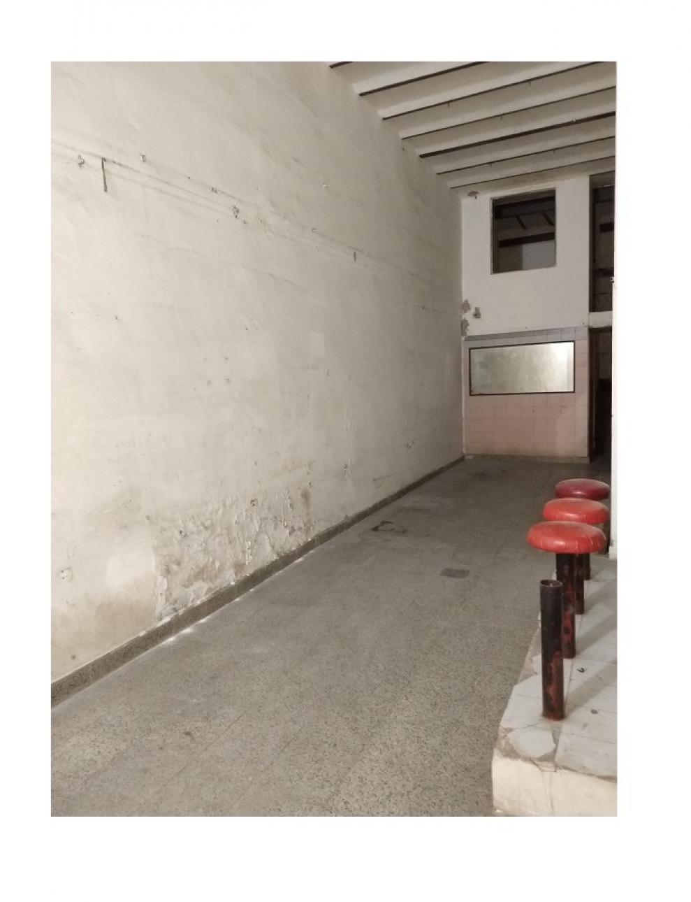 a pasos de calle Libertad
