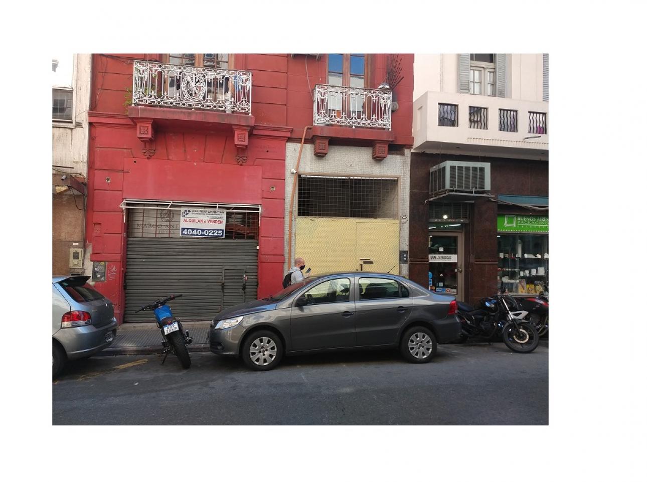 a pasos de calle Libertad