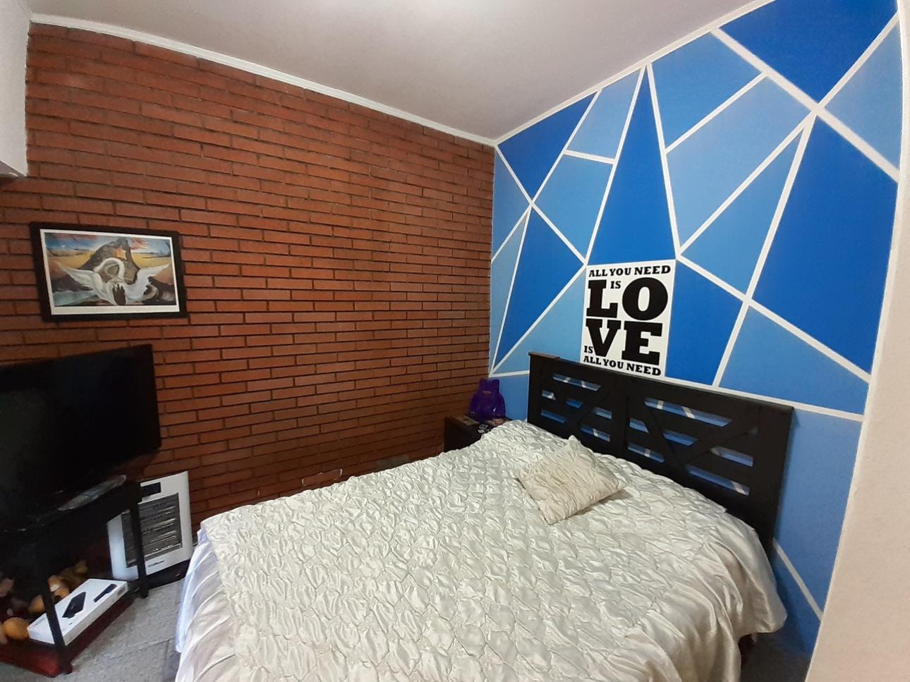 DEPARTAMENTO 4 AMBIENTES 1ER.  PISO X ESCALERA C/PATIO