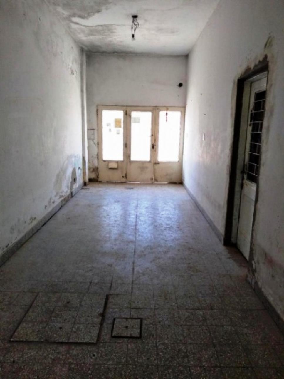 Casa Multifamiliar en venta en el palomar para reciclar