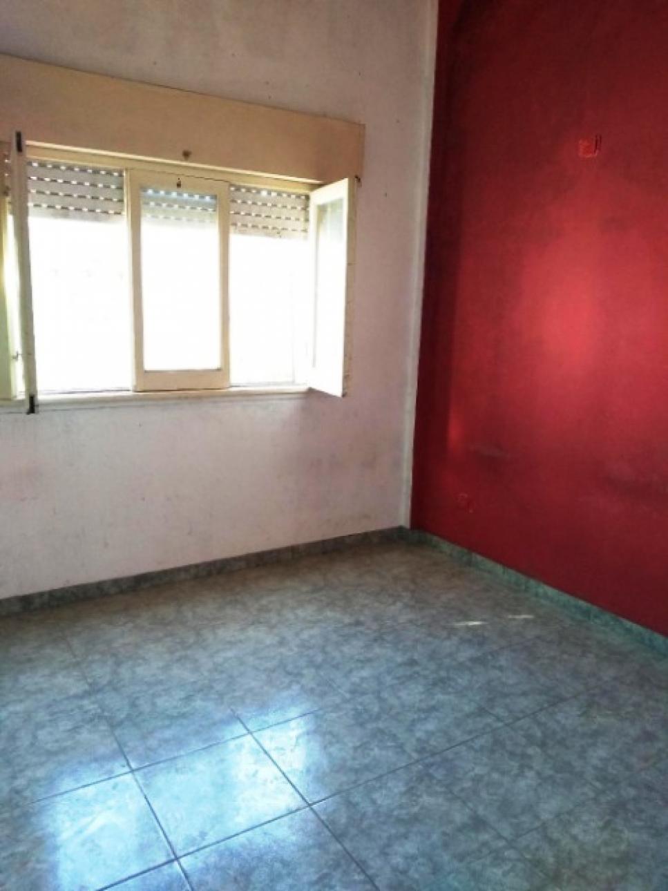 Casa Multifamiliar en venta en el palomar para reciclar