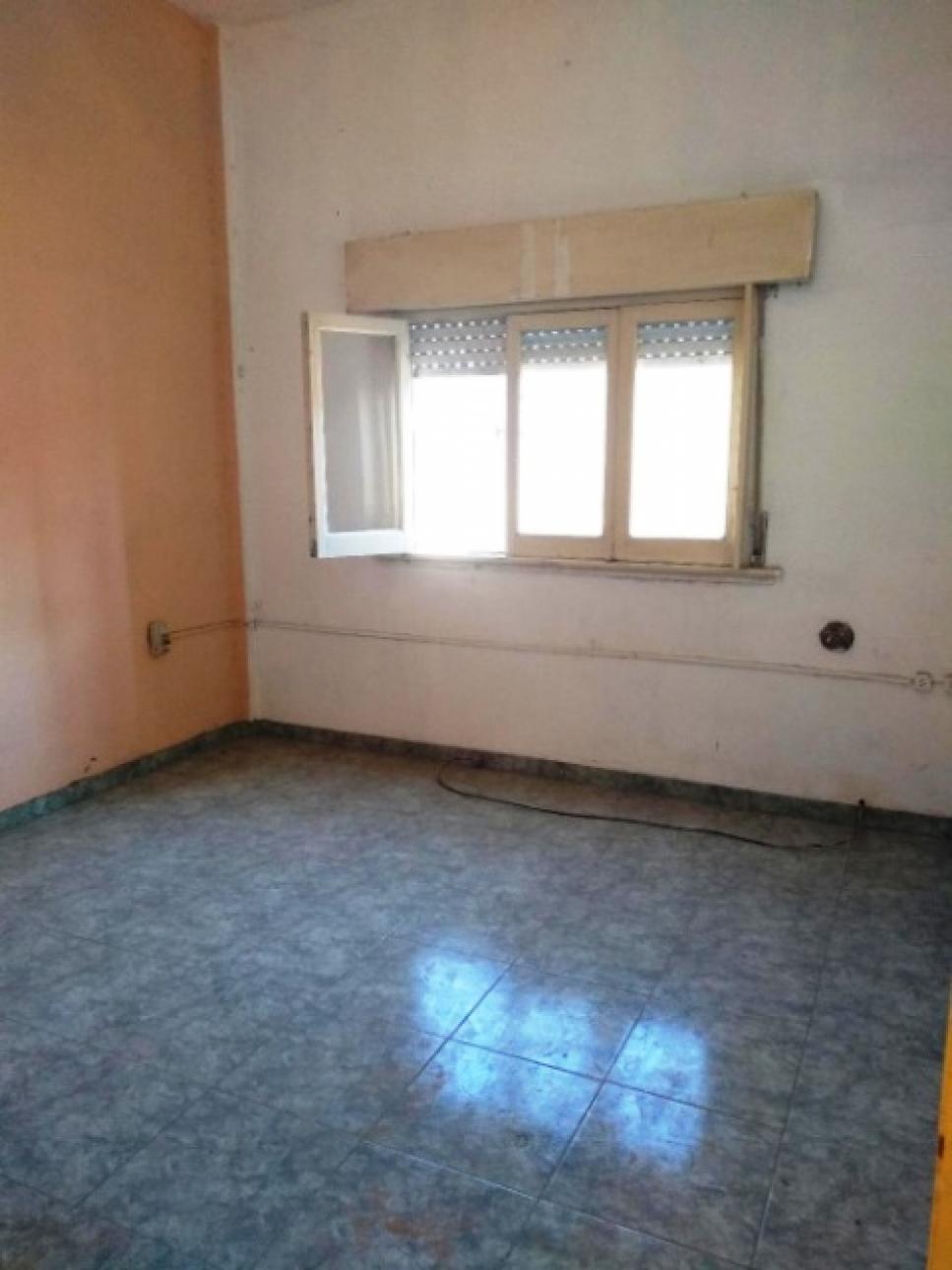Casa Multifamiliar en venta en el palomar para reciclar
