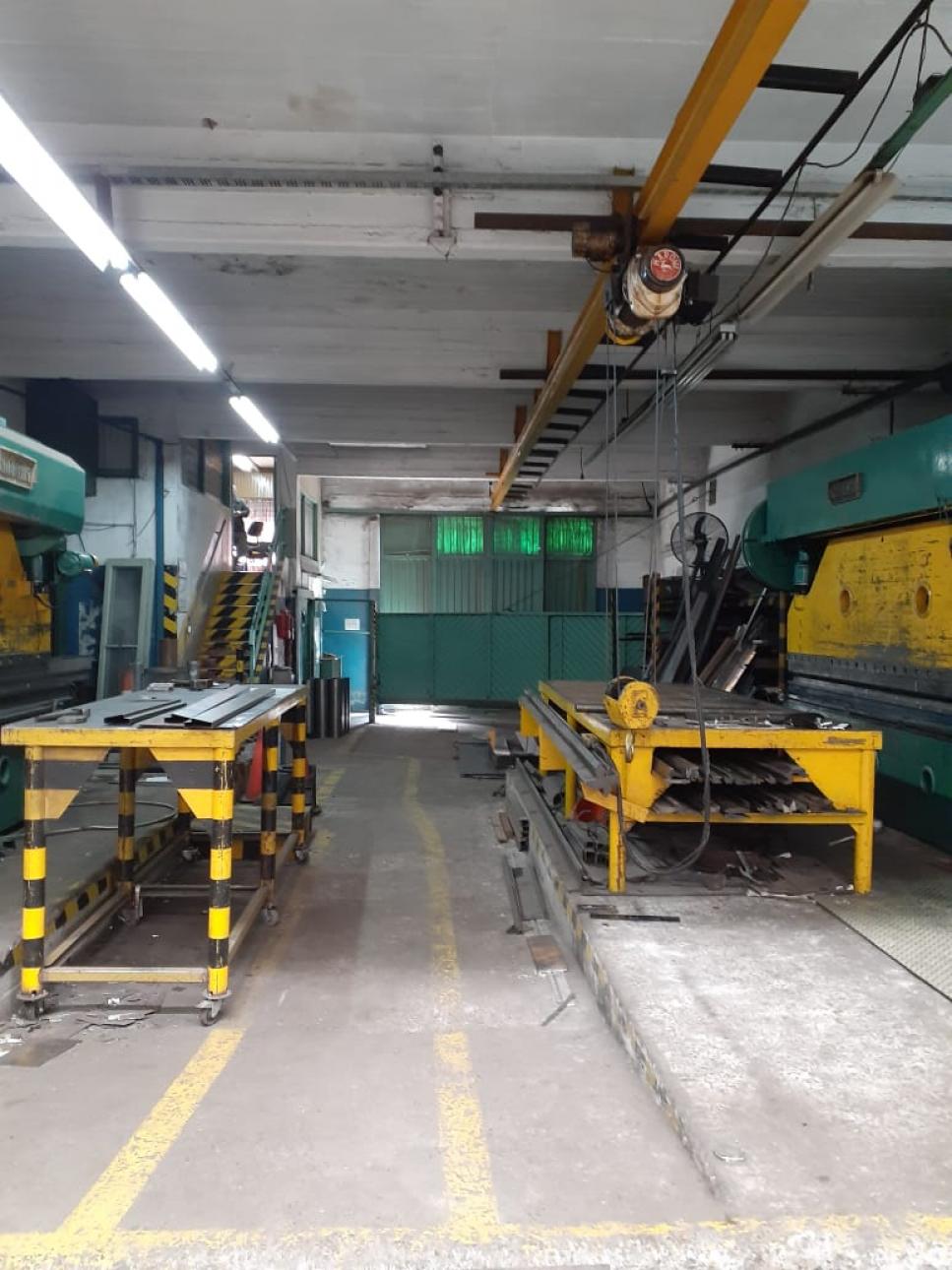 GALPÓN  900 m2 OPORTUNIDAD