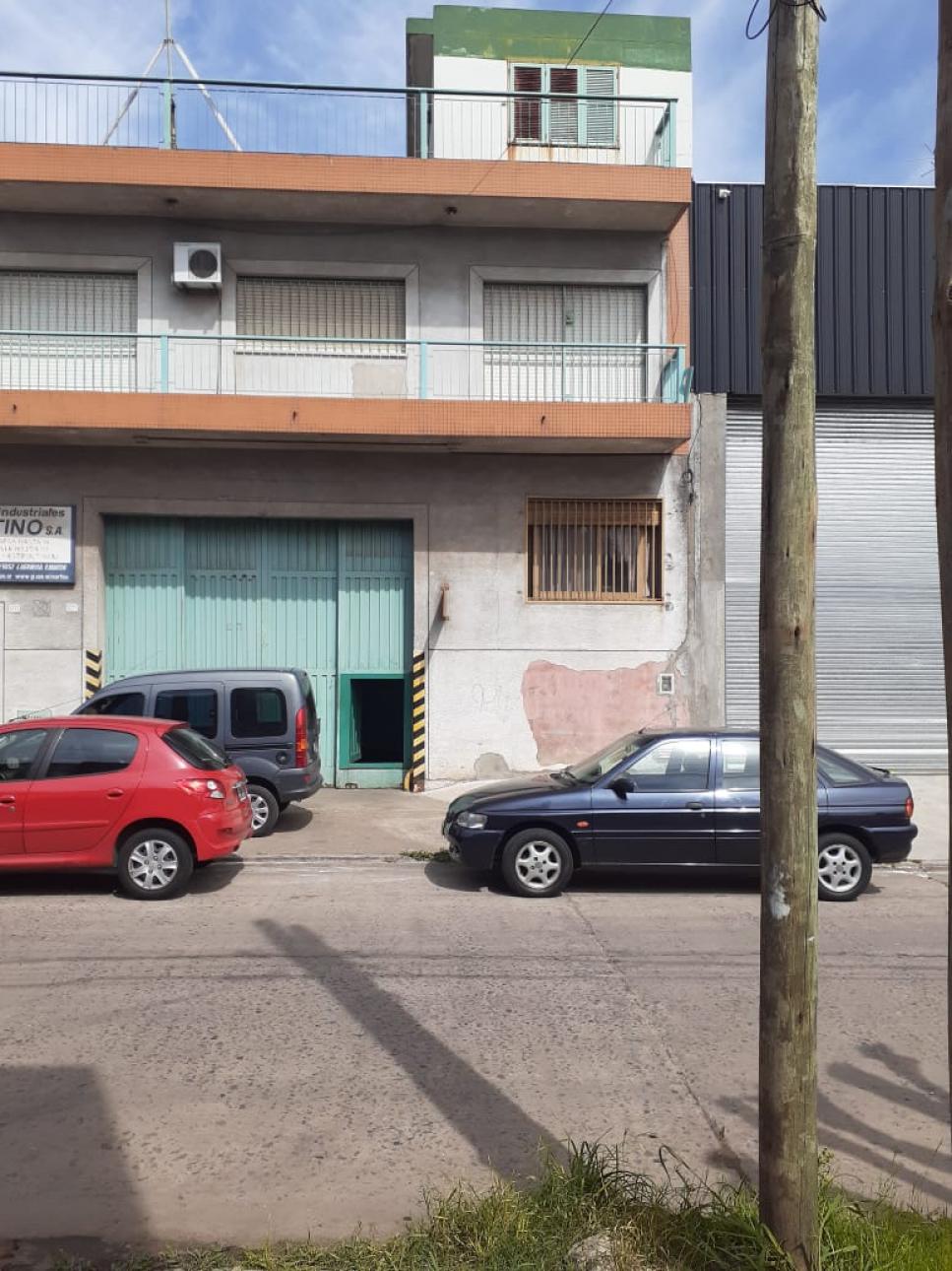 GALPÓN  900 m2 OPORTUNIDAD