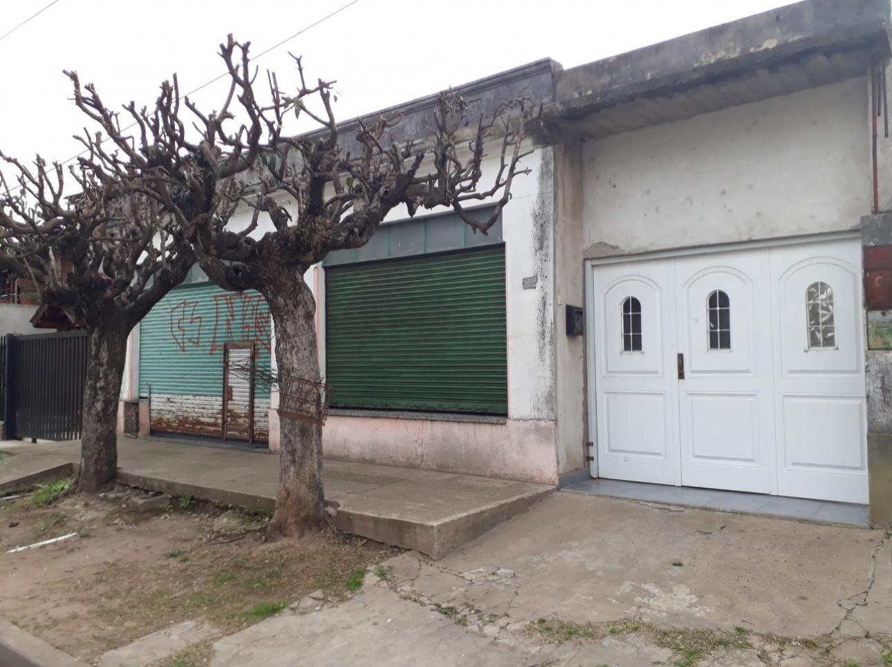 CASA AMERICANA CON LOCAL EN ITUZAINGO