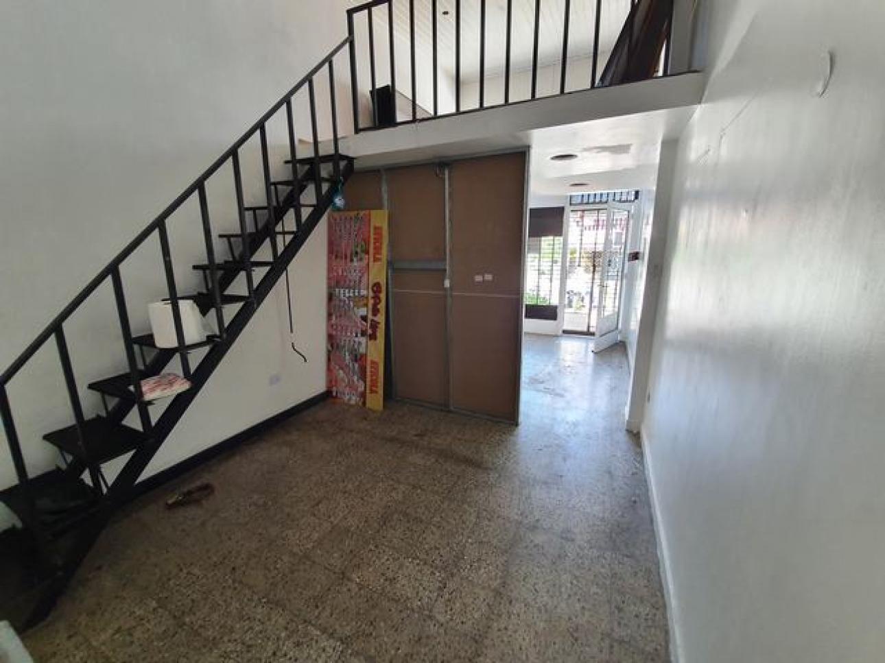 LOCAL 30M2 SANTOS VEGA VILLA BOSCH