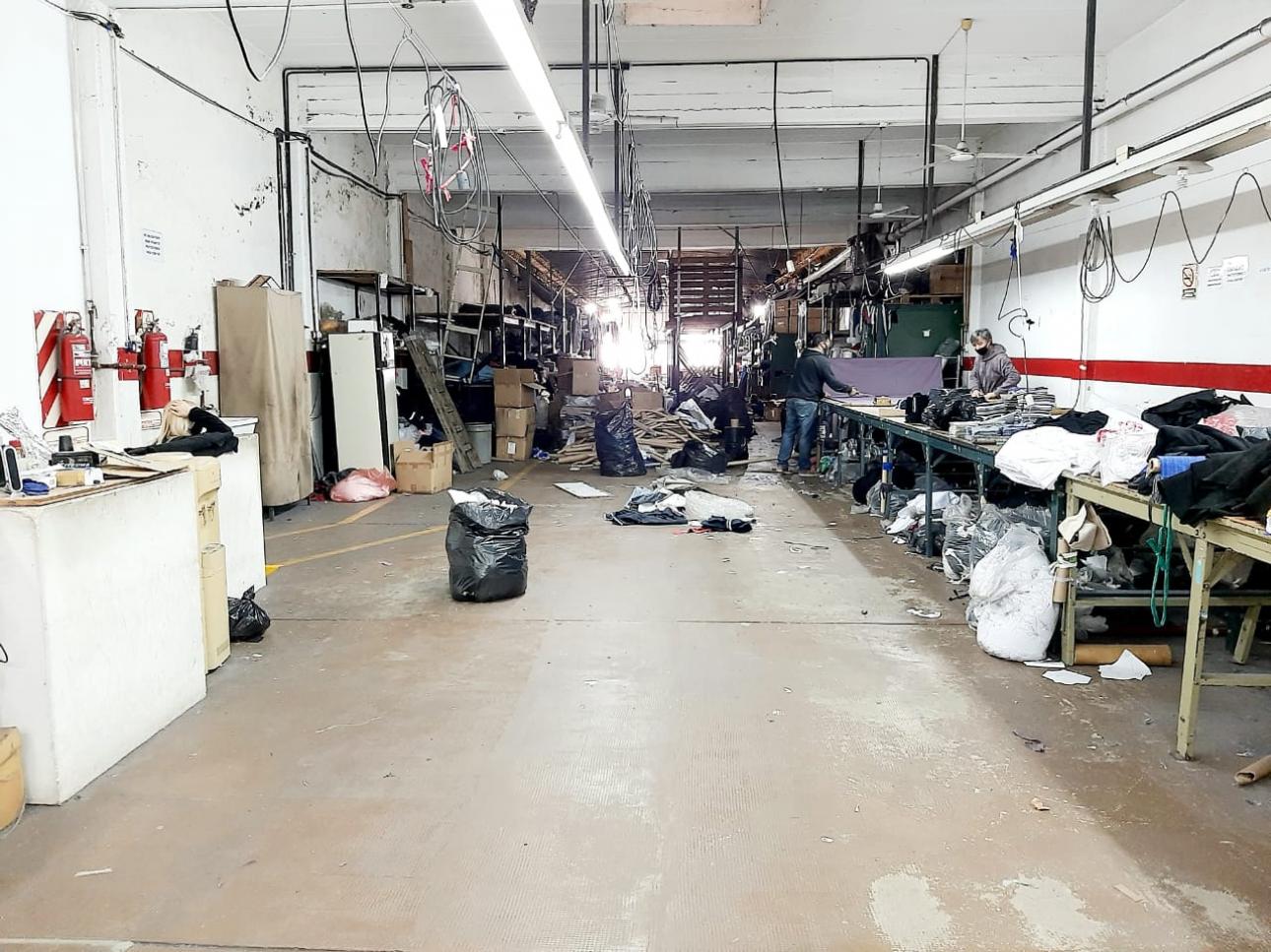 895 m2 FABRICA TEXTIL DE CONFECCIÓN TOTALMENTE INSTALADA