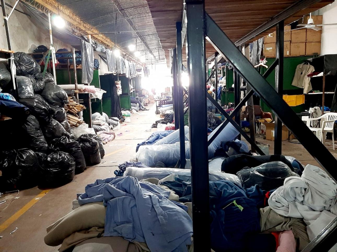 895 m2 FABRICA TEXTIL DE CONFECCIÓN TOTALMENTE INSTALADA