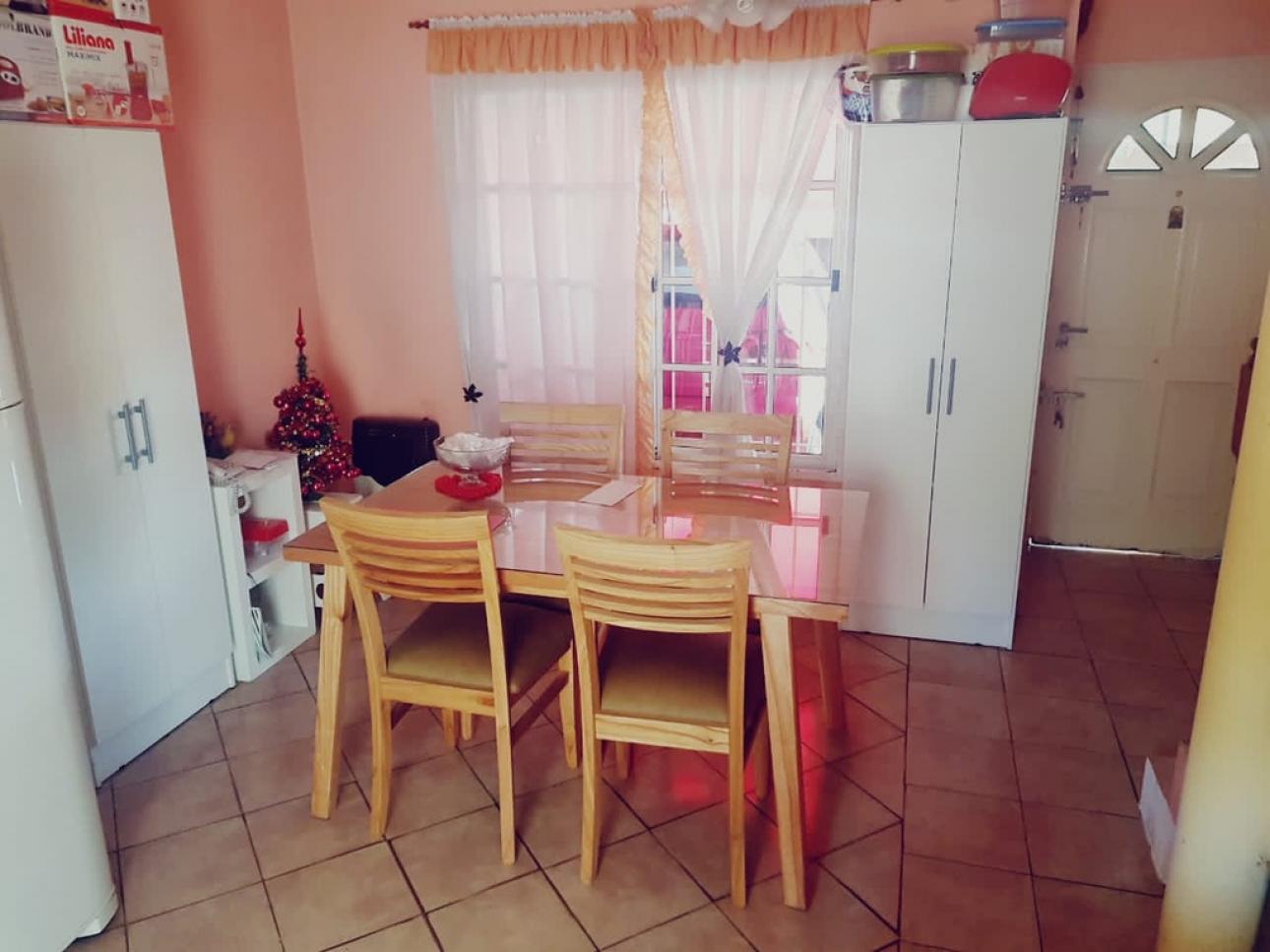 Duplex de 3 ambientes con cochera y patio