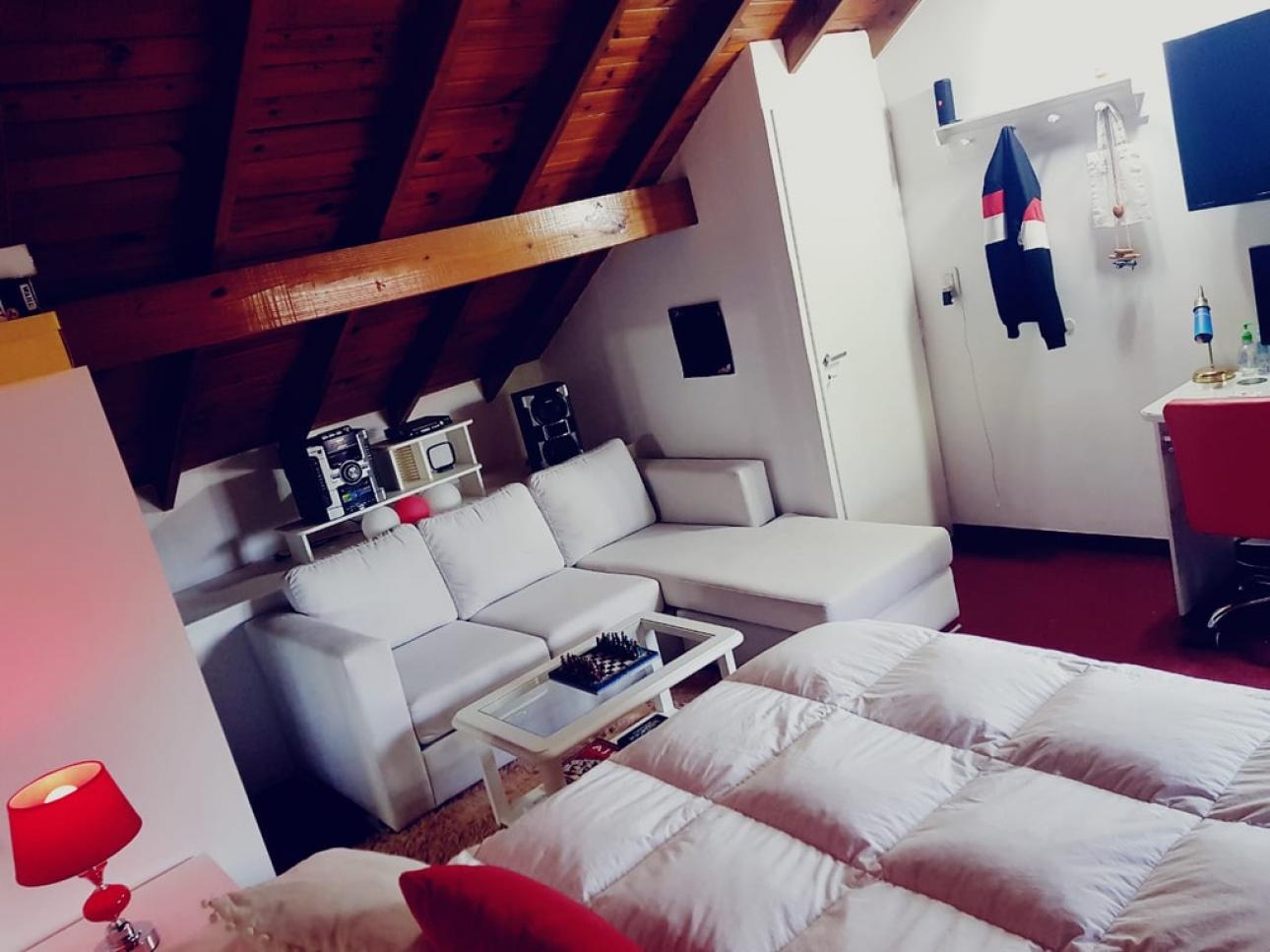 Duplex de 3 ambientes con cochera y patio