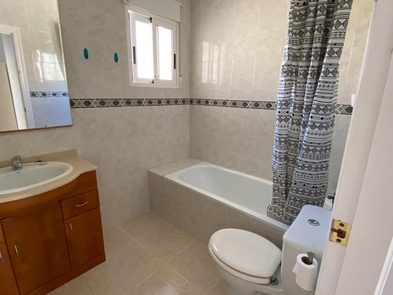AGENCIA ORIOLANA DE ALQUILER, Alquiler de Casa en    Orihuela Foto6 