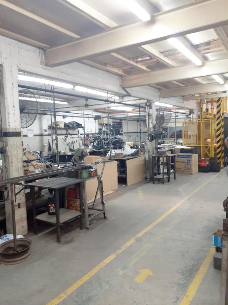 GALPON 1100 m2 CUBIERTOS