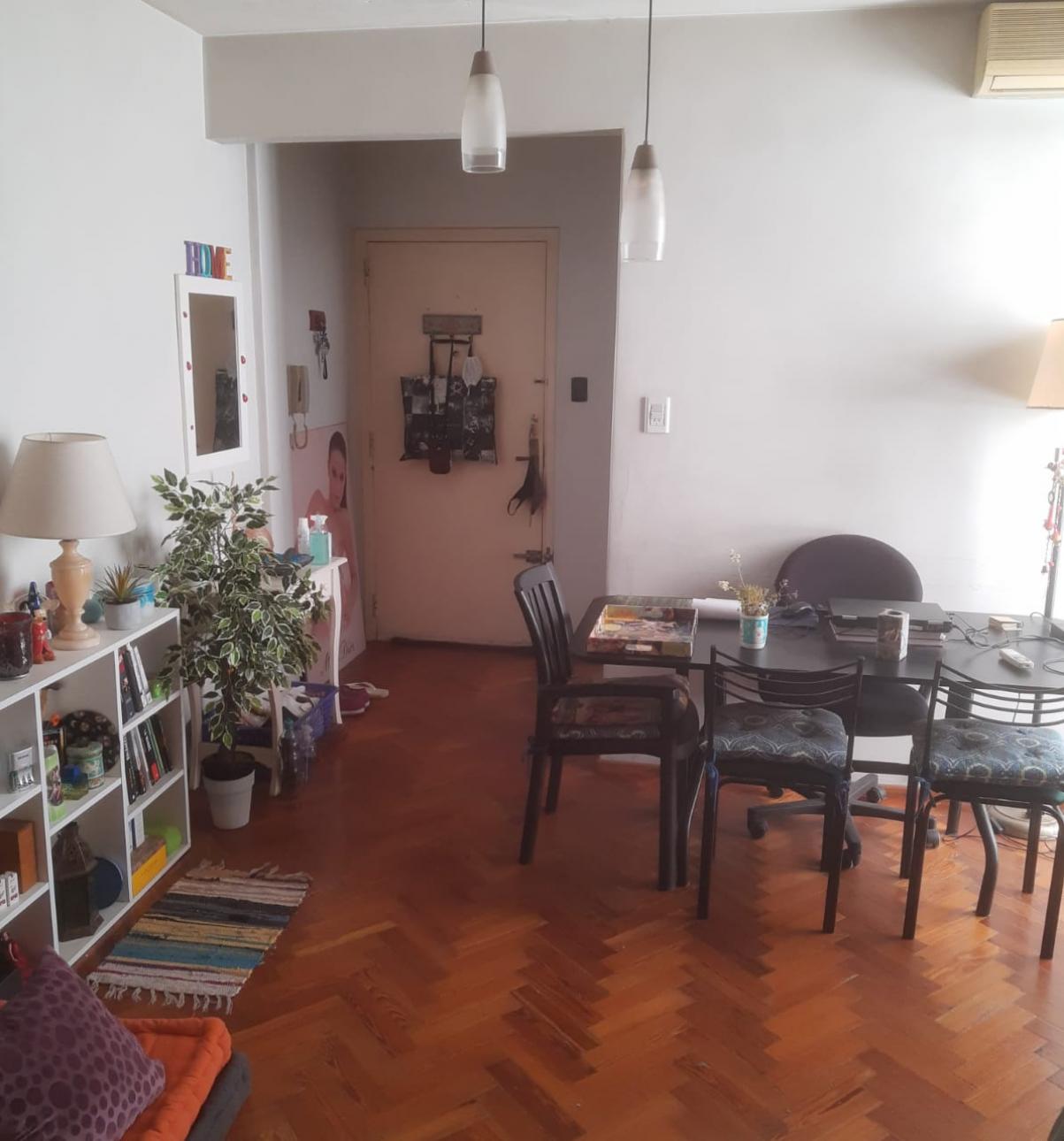 Departamento 2 ambientes con balcón Montserrat