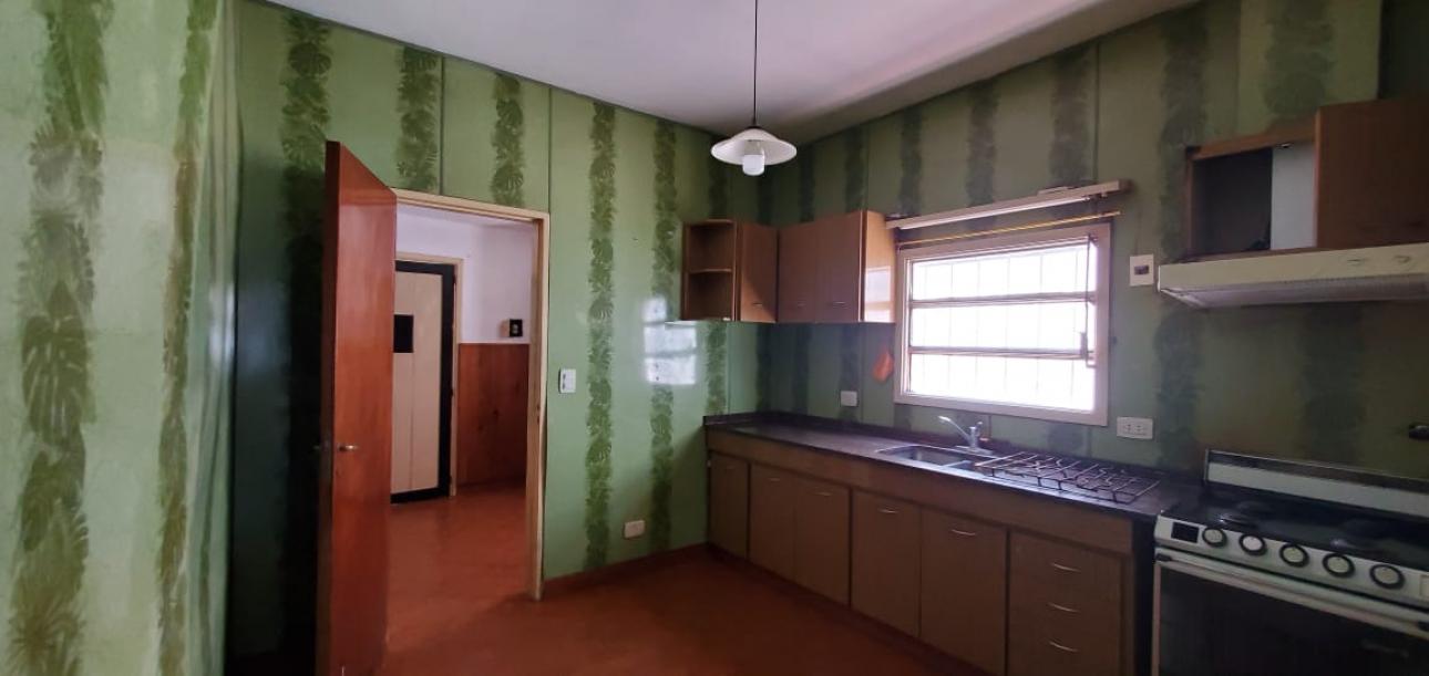 Excelente Vivienda sobre Roldan 515, Glew