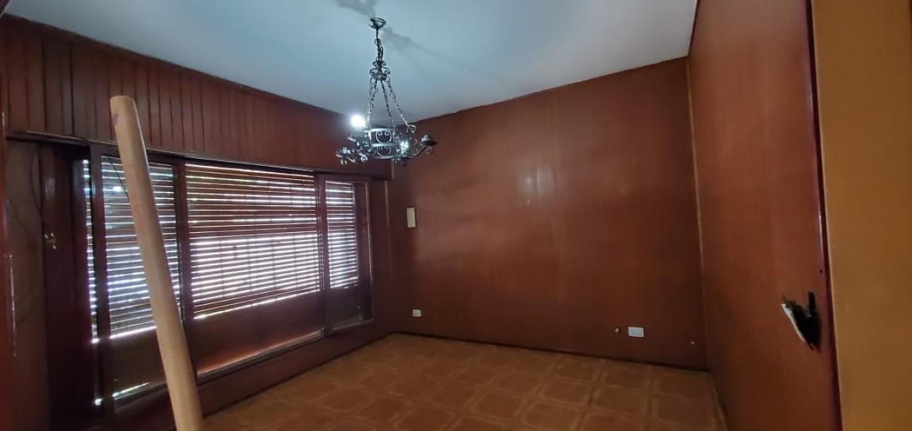 Excelente Vivienda sobre Roldan 515, Glew