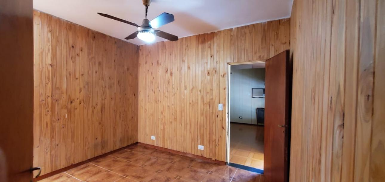 Excelente Vivienda sobre Roldan 515, Glew