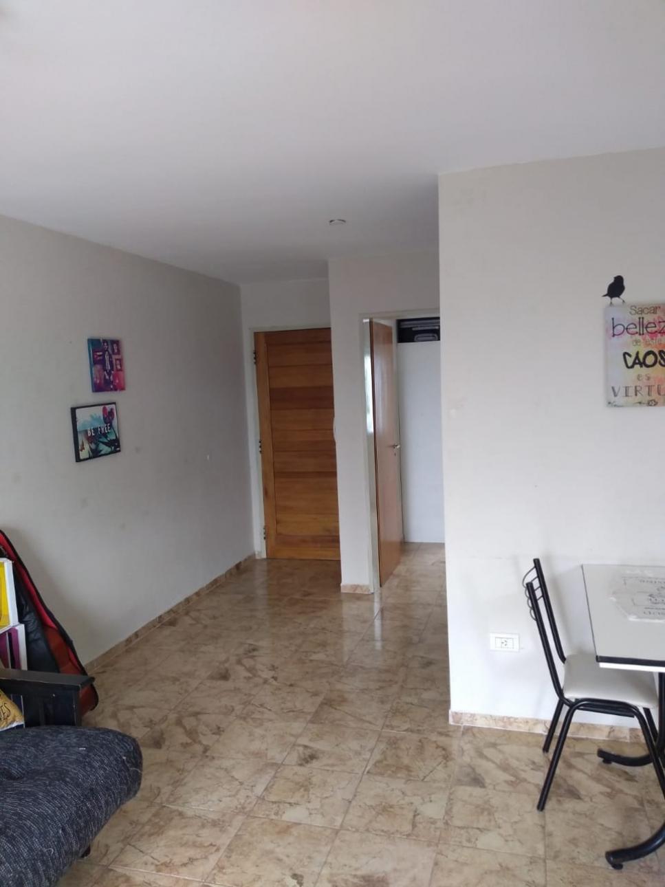 VENDE DEPTO EN MARIANO MORENO