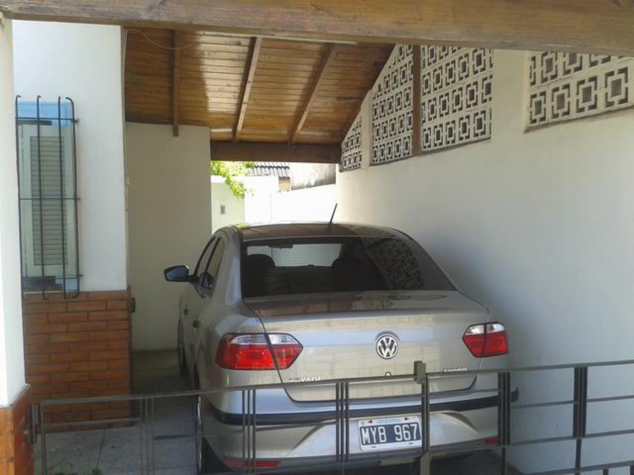 CASA 3 AMB C/FONDO  MARTIN CORONADO