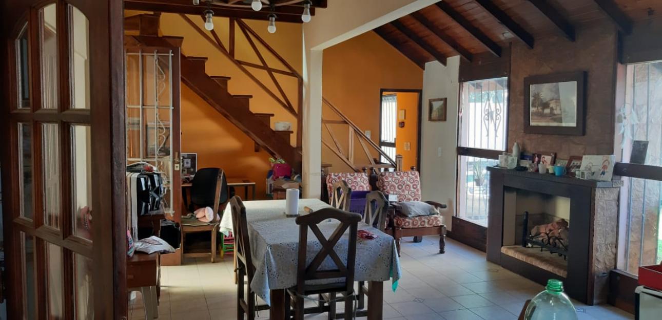 Hermosa Casa sobre Patria, a pocas cuadras de Estacion Glew