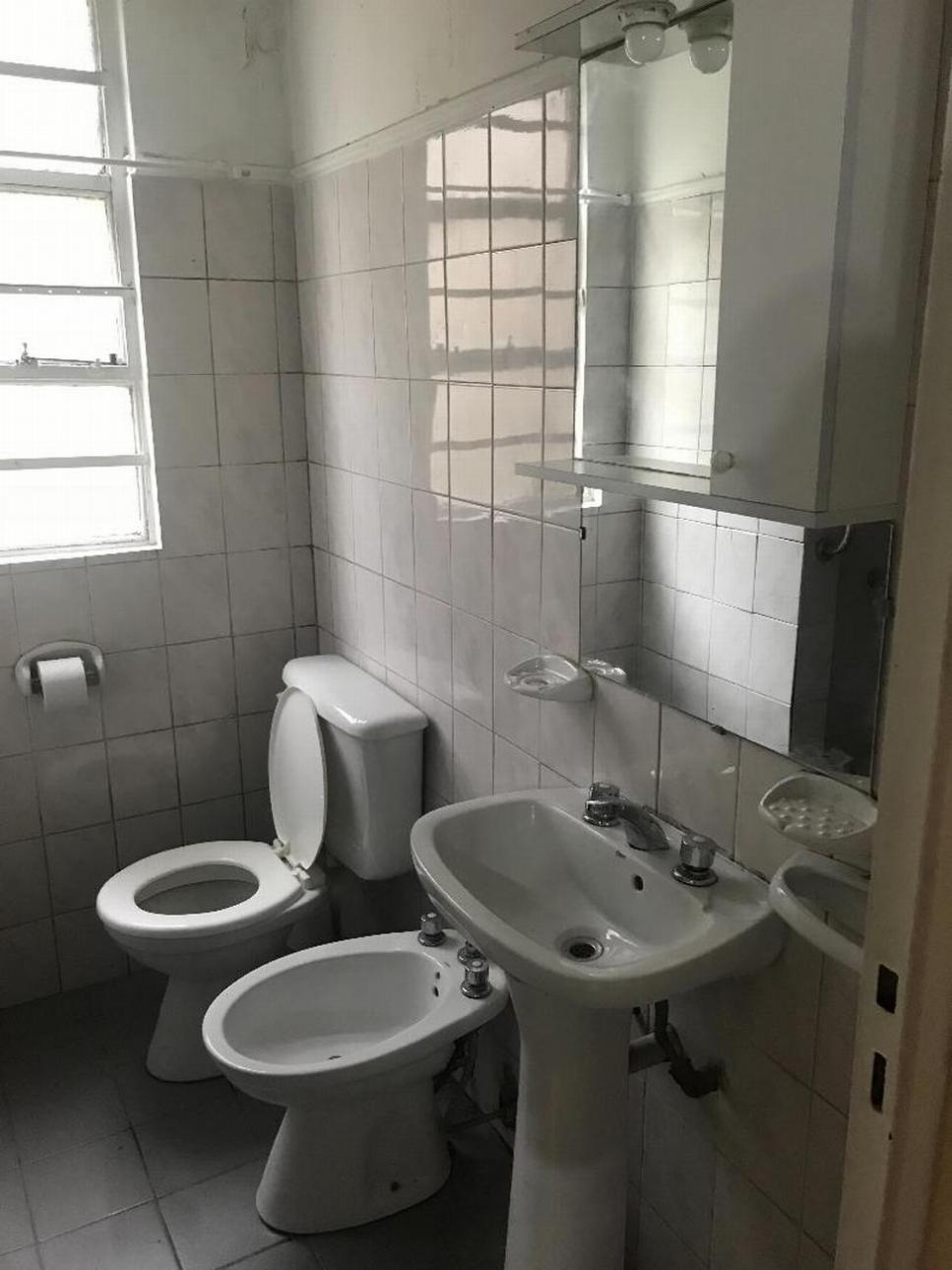 Departamento en venta de tres ambientes en Haedo Norte