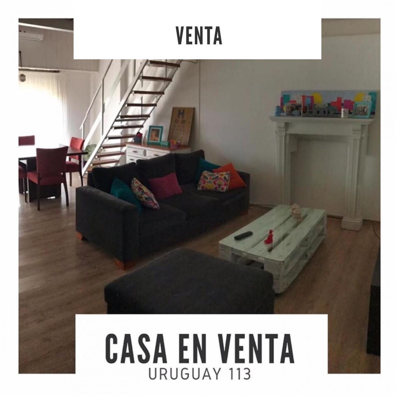 Casa En Venta, En Altos Con Terraza, Uruguay Al 113