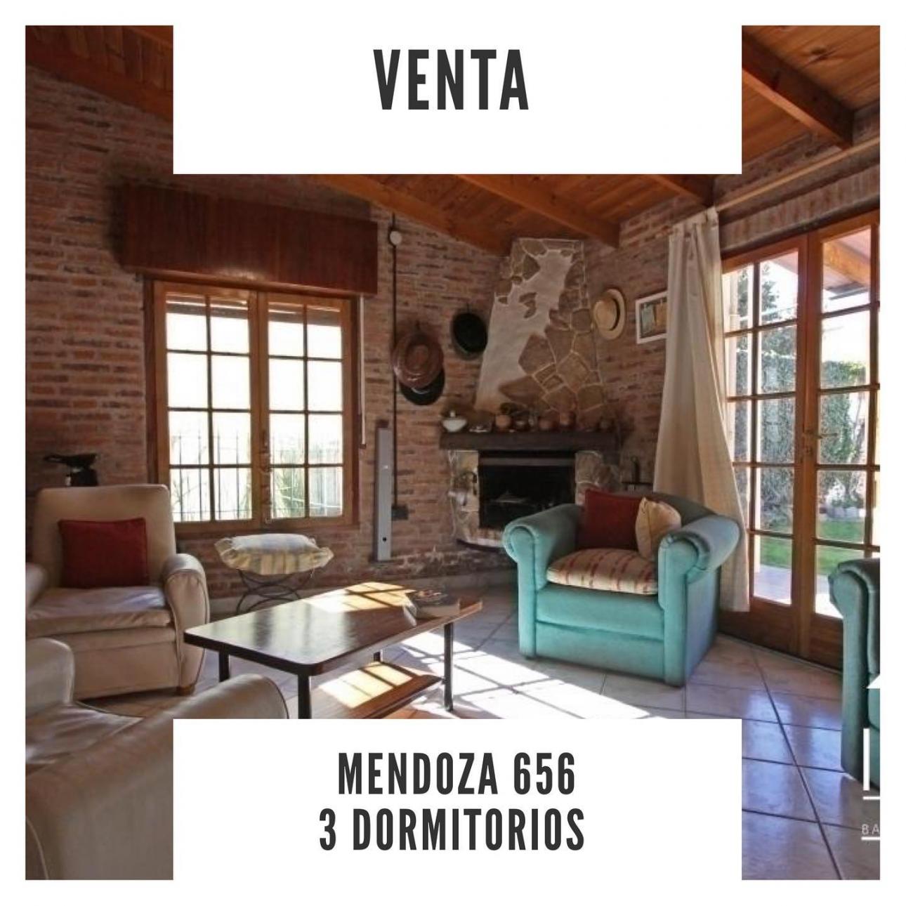 CASA EN VENTA-PERMUTA 3 DORMITORIOS CON PILETA, MENDOZA 656