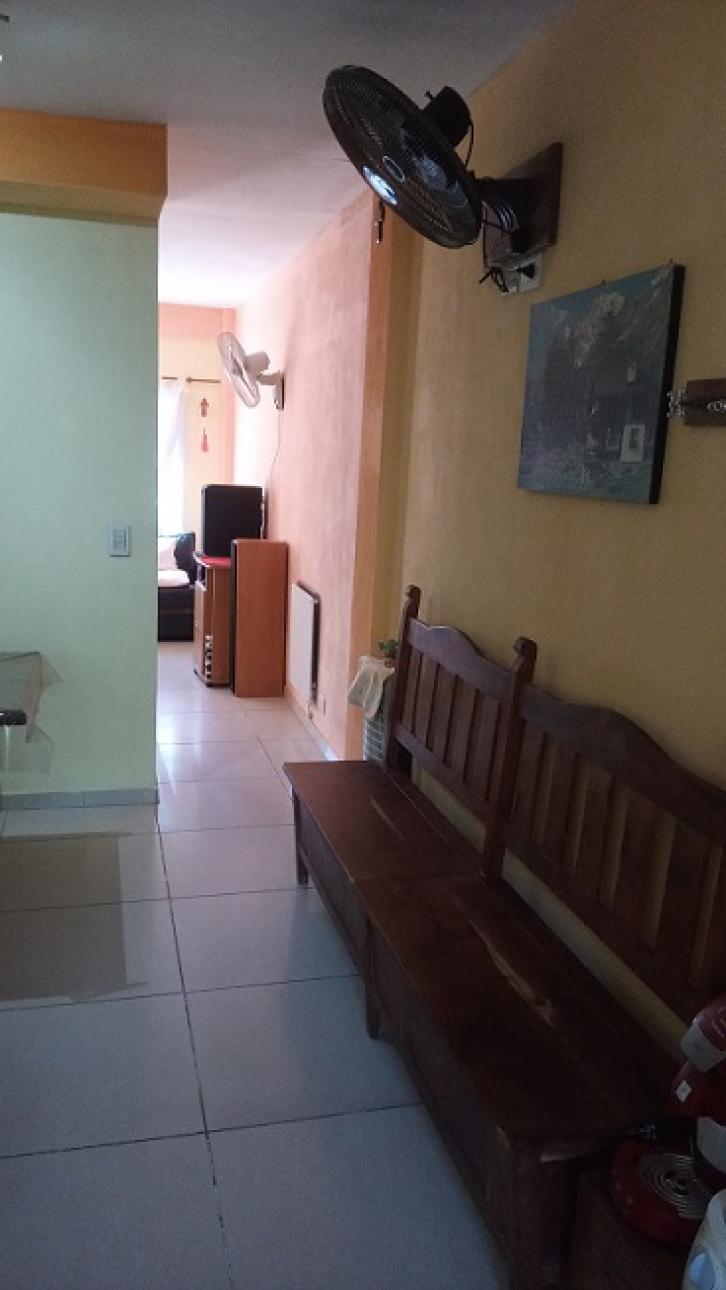 Casa 5 ambientes c/cochera y patio - Hermosa