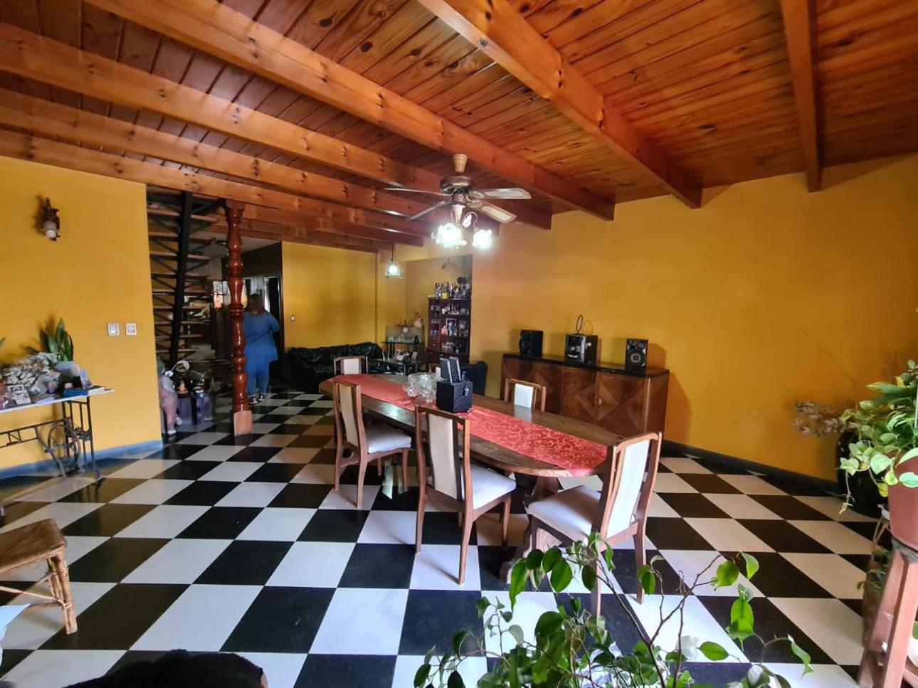 Amplio local + 2 viviendas sobre Av. Yrigoyen al 21300, Glew