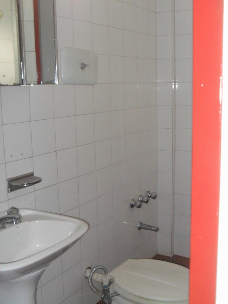 Duplex de tres ambientes en venta en el Palomar