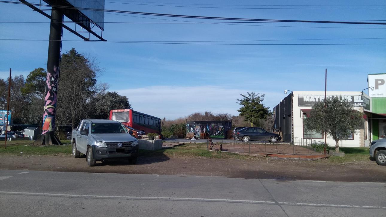 RETASADO 2025, Lote sobre Colectora Oeste